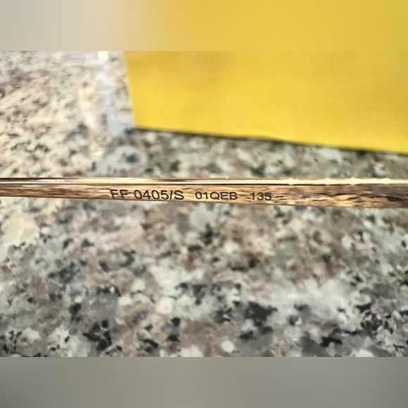 NWOT Women’s Fendi FF 0405/S Sunglasses 😎 - Picture 7 of 10
